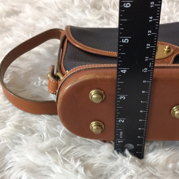 - Dooney & Bourke Cavalry Spectator Leather Crossbody Leather Bag - Picture 4 of 13